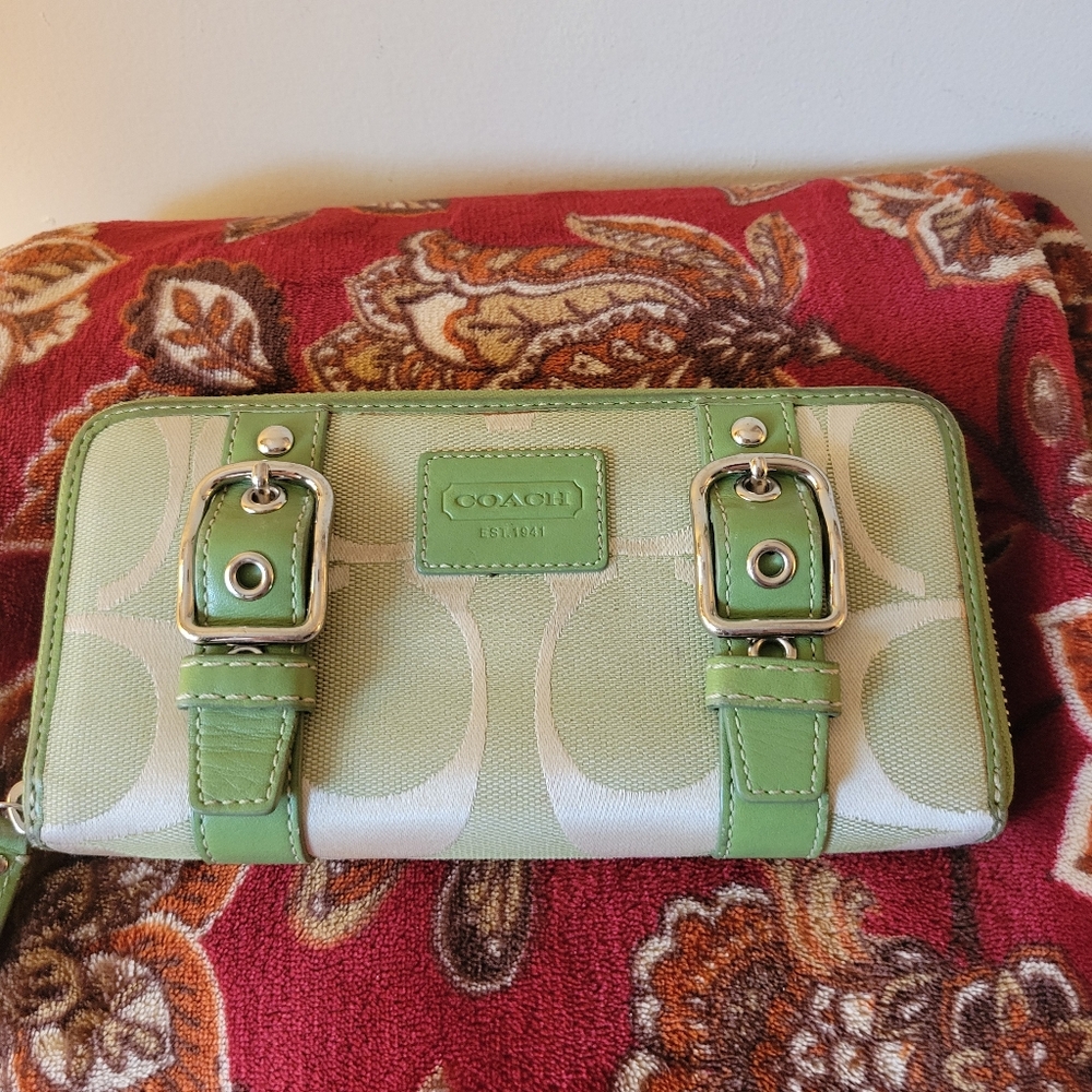 Coach Rare Zoe Signature Green Double Buckle Wallet.